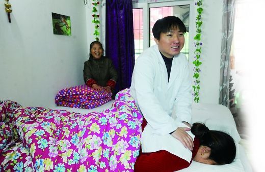 從失明絕望到振作開店，盲小伙陳冬經(jīng)歷重生