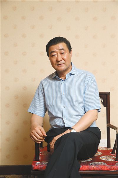 　張新明金業(yè)集團(tuán)董事長(zhǎng)。2002年進(jìn)入焦炭領(lǐng)域。2010年，張新明將金業(yè)煤焦化集團(tuán)部分資產(chǎn)以79億賣(mài)