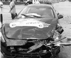 一女模特試駕瑪莎拉蒂撞車(chē) 維修費(fèi)高達(dá)幾十萬(wàn)