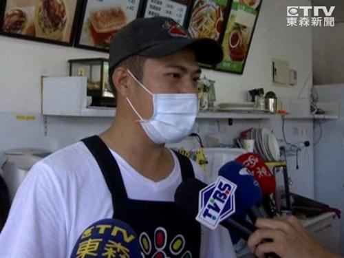 老板表示，妻子的主治醫(yī)師也說過，確實(shí)有“驚嚇導(dǎo)致流產(chǎn)”的案例。