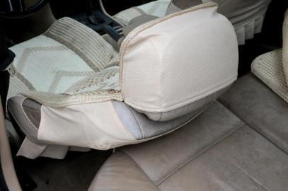 車(chē)主不滿(mǎn)維修棄車(chē) 汽修店老板1夜醒20次守車(chē)