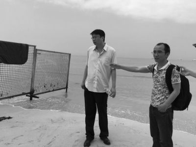 遇難者家屬稱，事發(fā)時并沒有這些鋼絲網(wǎng)，也沒看到警示標志。