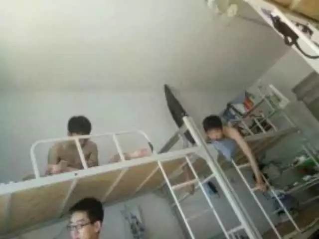 這個學校的男生宿舍火了！女同學都喊著要嫁