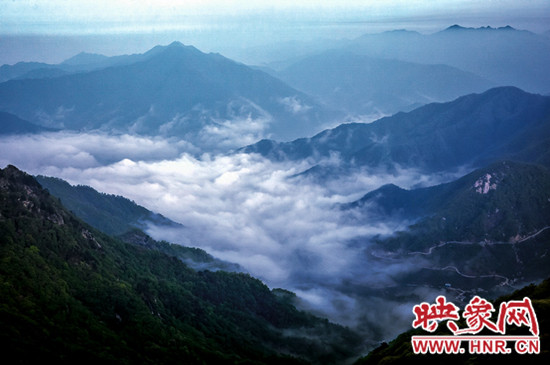 美不勝收 爬山、游園、賞奇觀（組圖）