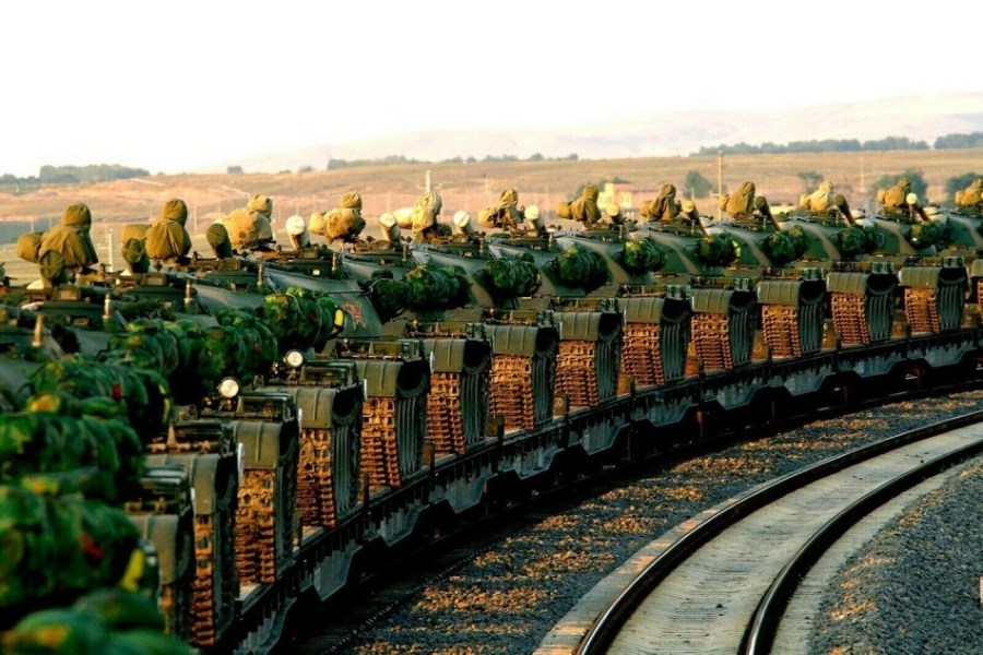 火車上59式坦克密密麻麻。