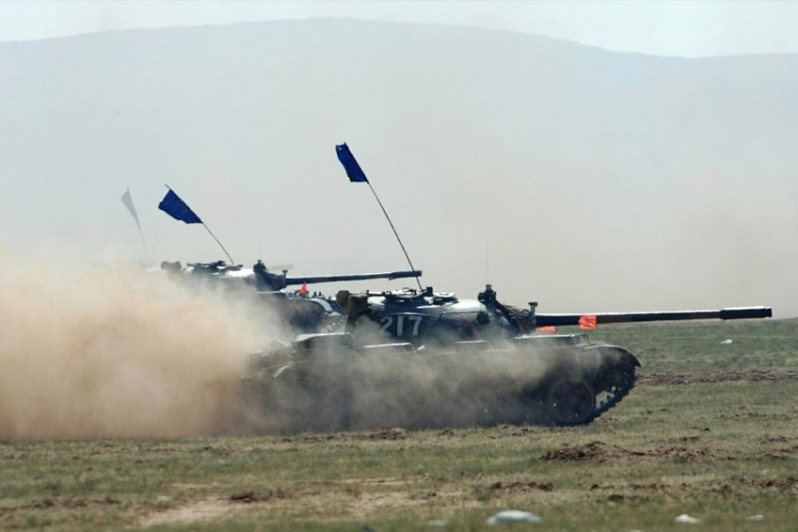 　火車上59式坦克密密麻麻。