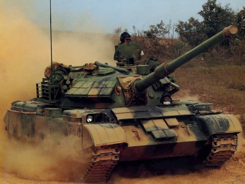 　火車上59式坦克密密麻麻。