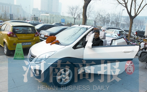 不久的將來，在街上就能打到電動(dòng)的士了