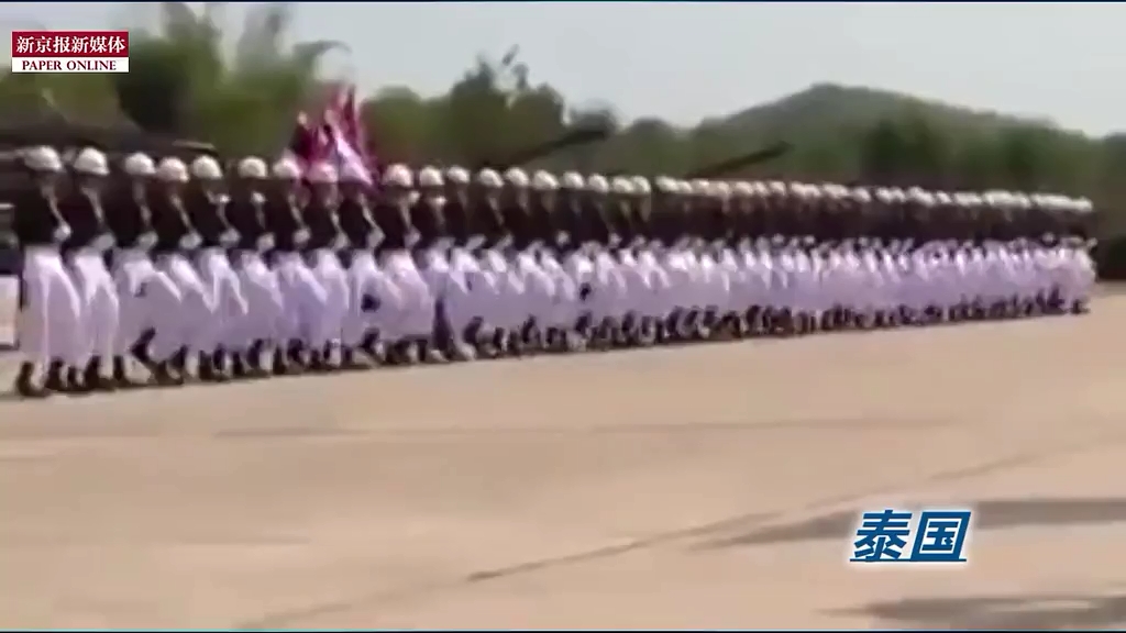 那些年摩托、樹人、斧頭兵上演的有趣閱兵式