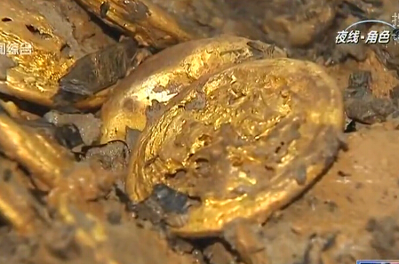 西漢?；韬蚰钩鰣D金餅187枚