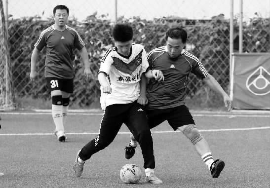 天行健隊(duì)在國(guó)家足球一級(jí)裁判、中超裁判于躍的帶領(lǐng)下，配合那是相當(dāng)默契
