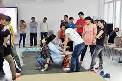 河南電臺開展學(xué)校幫扶活動(dòng)