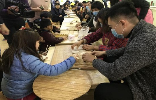 最冷時(shí)節(jié) 最溫暖的約定 暖心餃子迎冬至 名嘴出動獻(xiàn)愛心