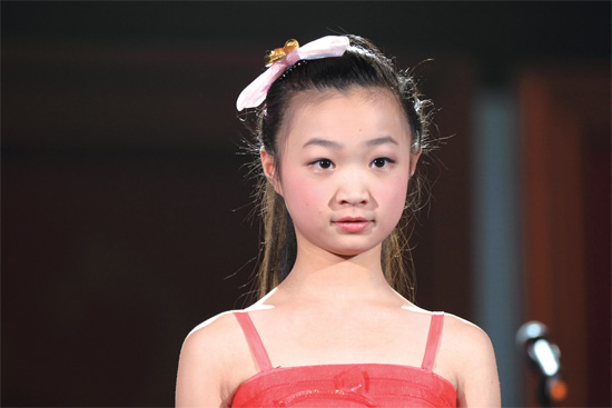 《開(kāi)口就唱》新年歌會(huì)，百姓歌手唱享幸福