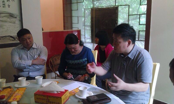 午餐會(huì)議！開(kāi)吃