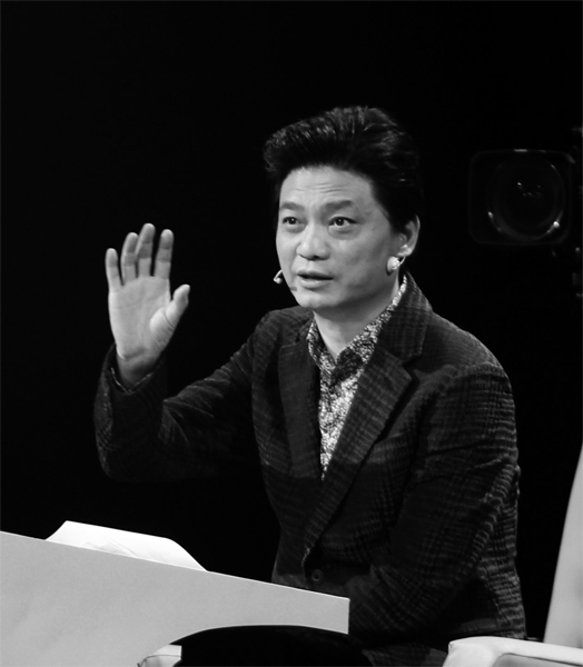 “希望女兒最好永遠不要交男朋友，最好把父親當男朋友?！贝抻涝φf。