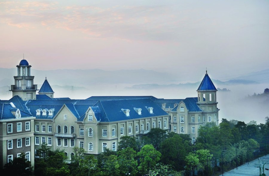 探訪(fǎng)恒大足球?qū)W校