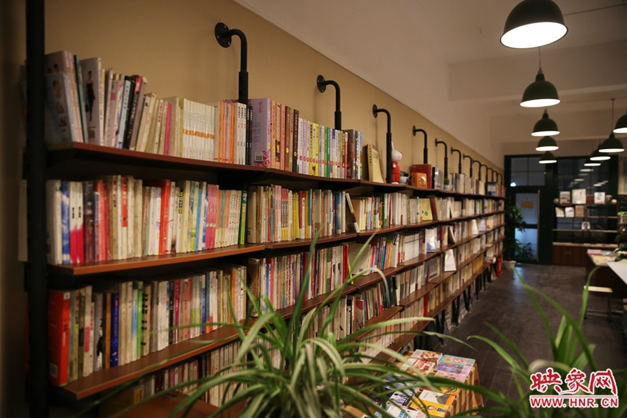 書店內(nèi)的裝飾。