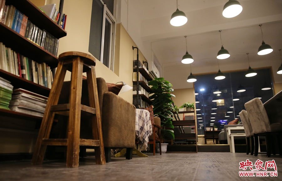 書店內(nèi)的裝飾。